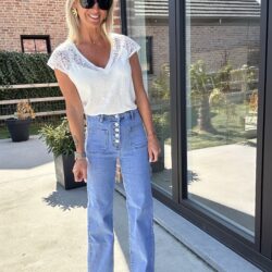 N°15 Jeans coupe droite 6050